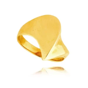 Elegancki pierścionek będący doskonałym dodatkiem do stylizacji.