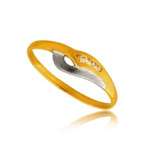 Klasyczny pierścionek idealny na każdą okazję.