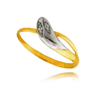 Elegancki pierścionek ze złota o ponadczasowym charakterze.