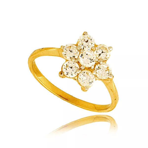 Elegancki pierścionek będący doskonałym dodatkiem do stylizacji.