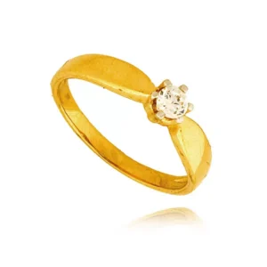 Ponadczasowy pierścionek o luksusowym wyglądzie.