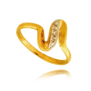 Stylowy pierścionek o eleganckiej i kobiecej formie.