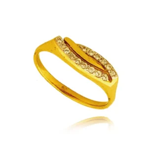 Pierścionek ze złota łączący klasykę z nowoczesnością.