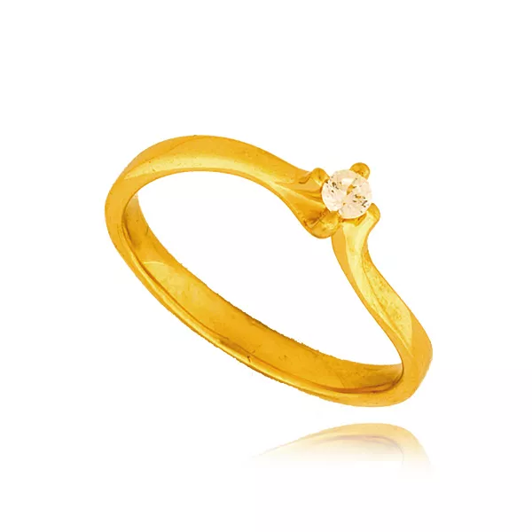 Złoty pierścionek stworzony z myślą o codziennym komforcie.