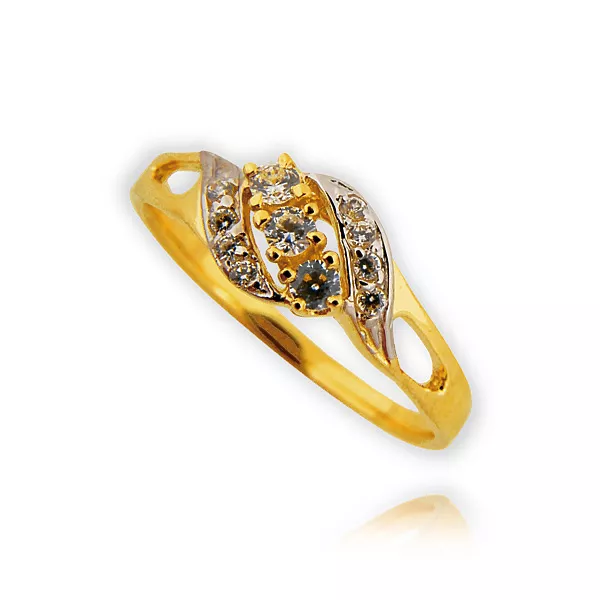 Delikatny pierścionek wykonany z wysokiej jakości złota.