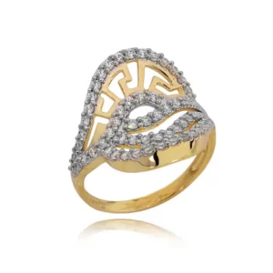 Złoty pierścionek podkreślający subtelny blask kamieni.