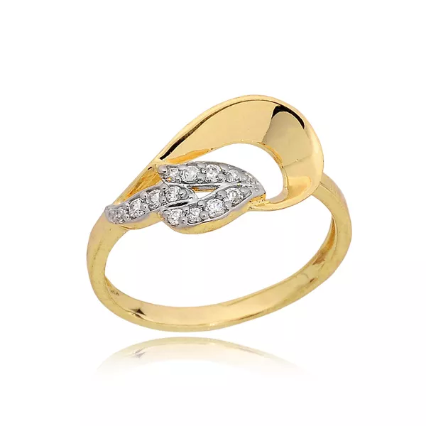 Elegancki pierścionek będący doskonałym dodatkiem do stylizacji.