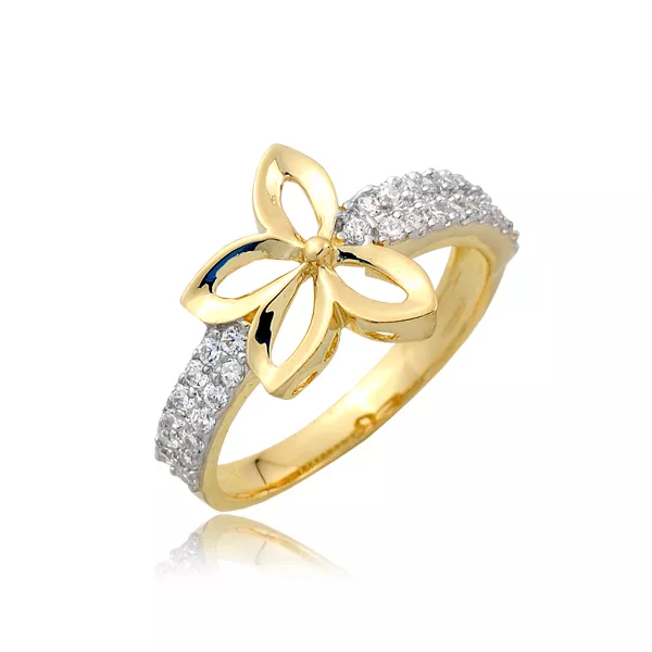 Złoty pierścionek podkreślający subtelny blask kamieni.