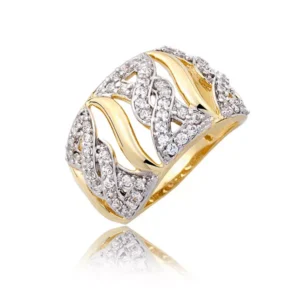 Złoty pierścionek podkreślający subtelny blask kamieni.