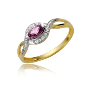 Elegancki pierścionek będący doskonałym dodatkiem do stylizacji.