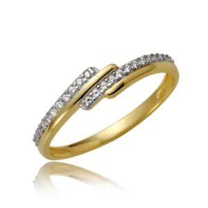 Ponadczasowy pierścionek o luksusowym wyglądzie.