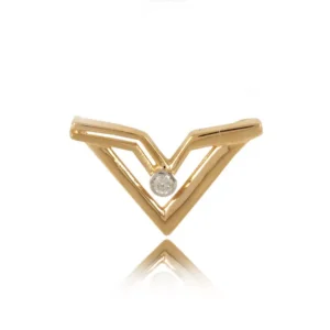 Złoty wisiorek wykonywany na indywidualne zamówienie.